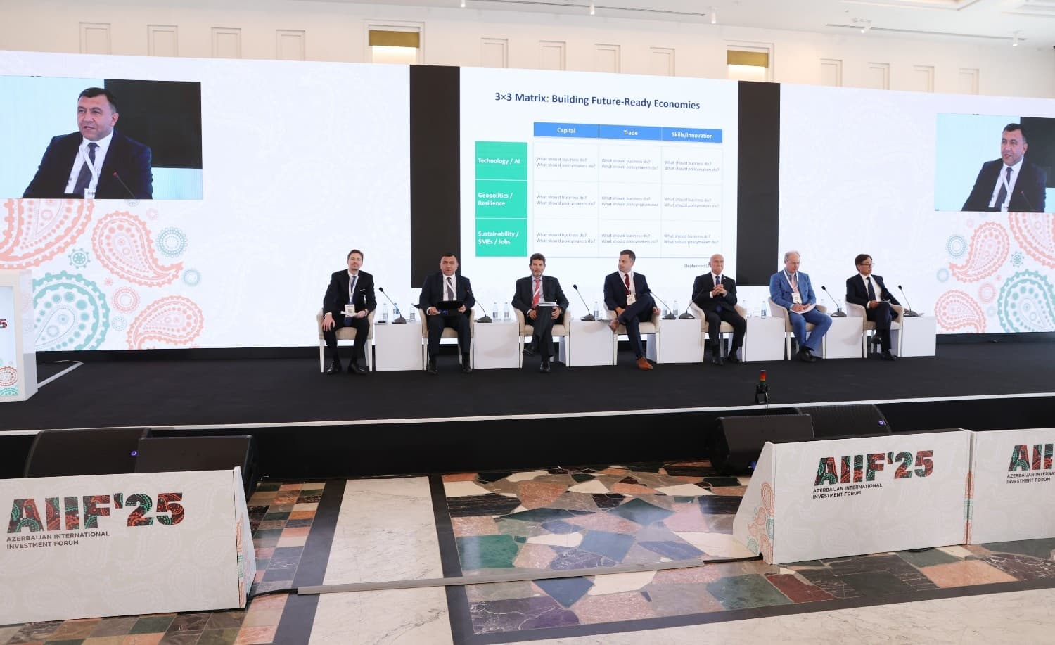 İnvestisiya Forumu panel sessiyalarla davam edir