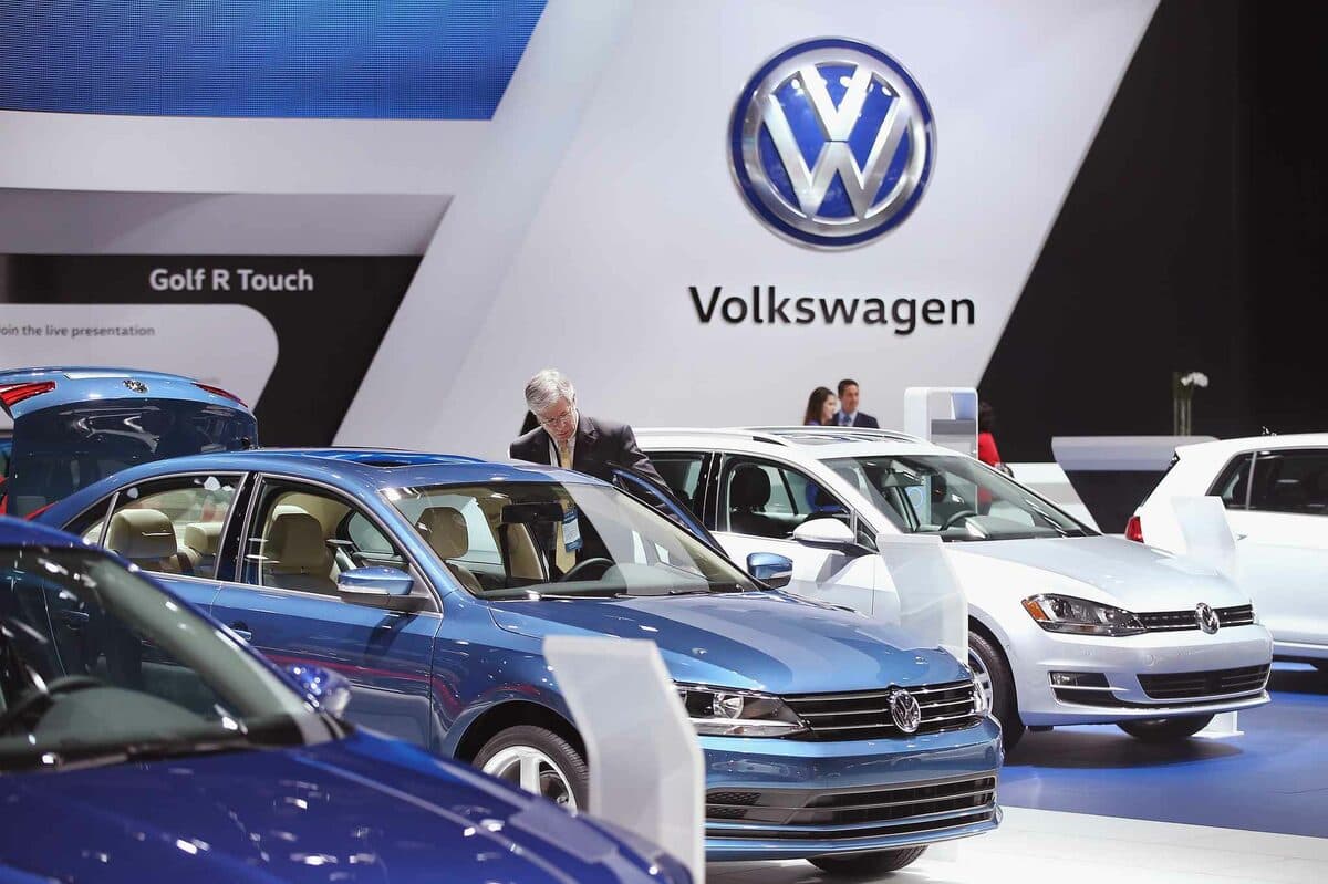 Volkswagen 2025 Proqnozlarını Aşağı Salıb, Xalis Pul Axını Sıfıra Enir