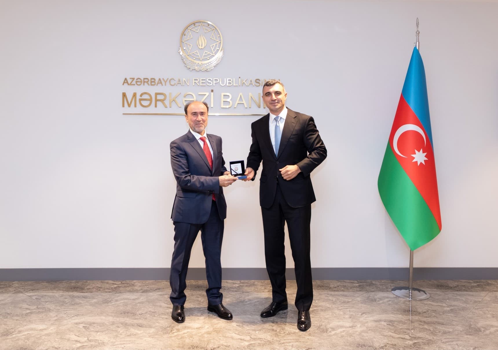 Mərkəzi Bank sədri Zakir Nuriyevi qəbul edib