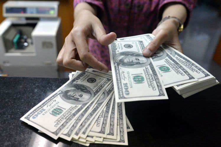 Azərbaycandan Çexiyaya pul köçürmələri 13,5% artıb