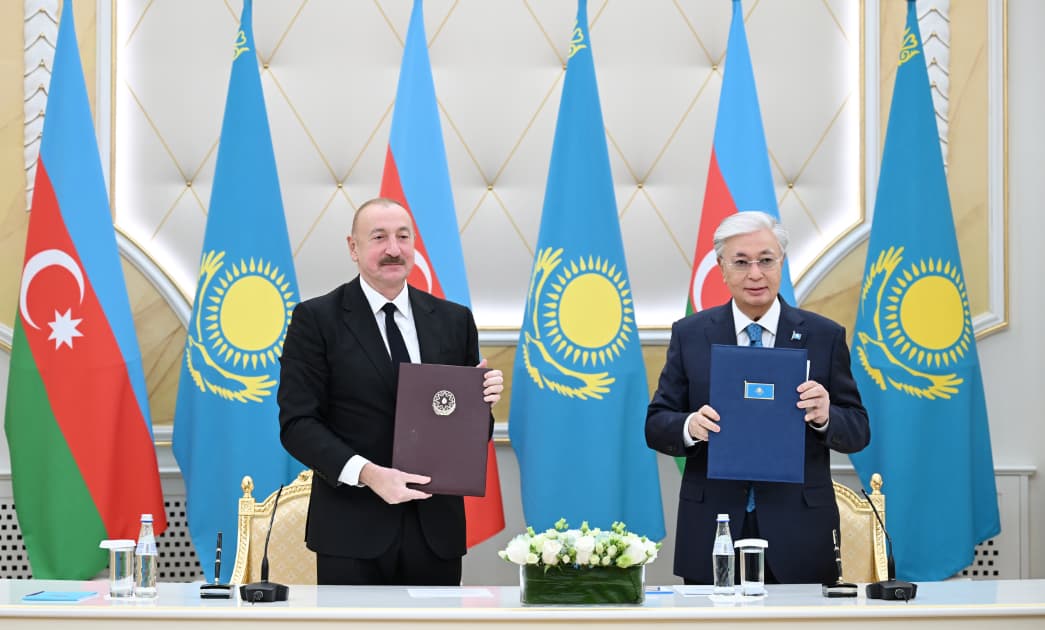 Azərbaycan–Qazaxıstan münasibətləri Türk birliyinin strateji sütunlarından biridir