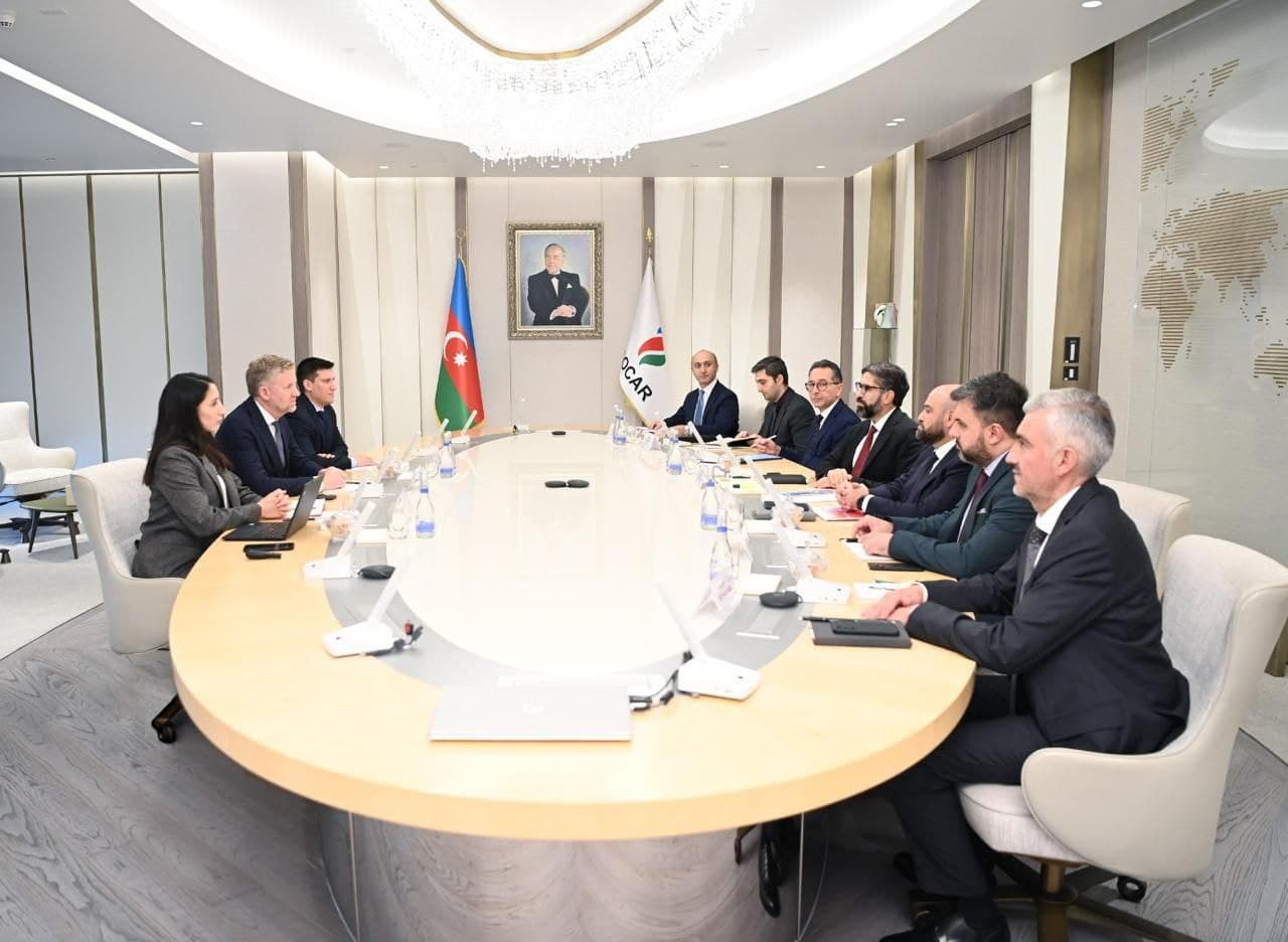 SOCAR və “ABB” enerji keçidi və rəqəmsallaşma məsələlərini müzakirə edib