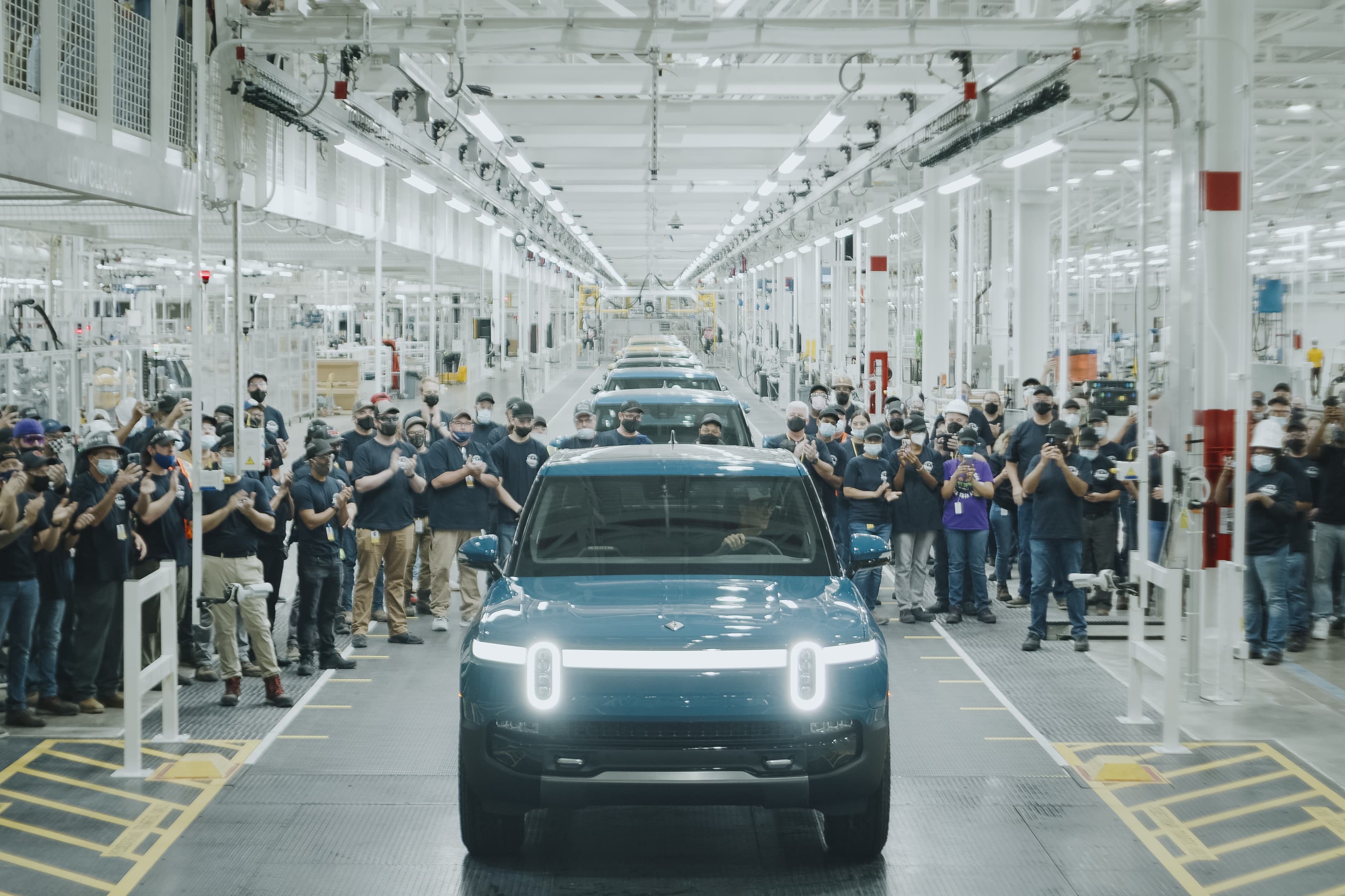 Rivian 600-dən çox işçisini ixtisar edir