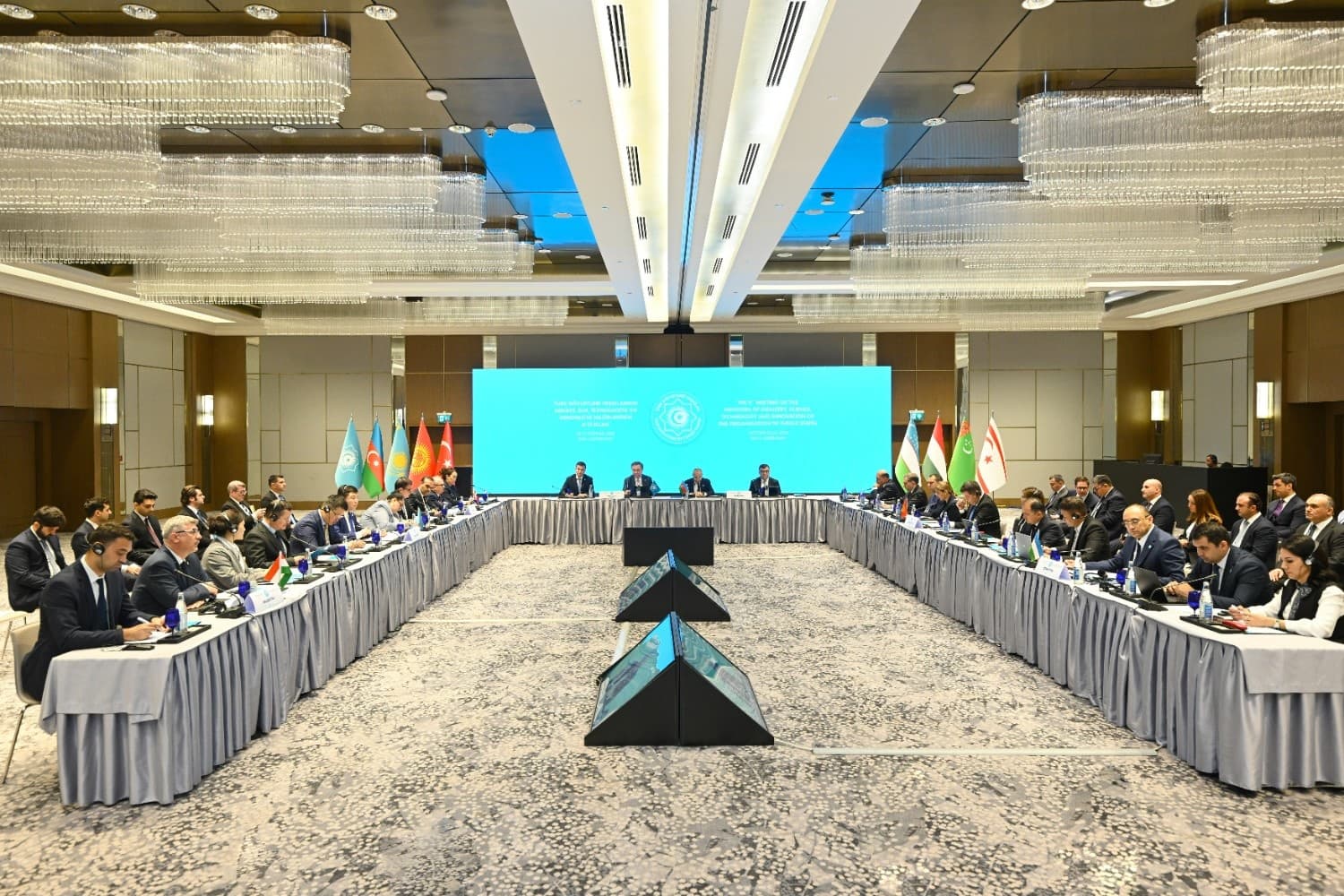 Türk Dövlətləri Təşkilatının Sənaye, Elm, Texnologiya və İnnovasiya Nazirlərinin 2-ci İclası keçirilib