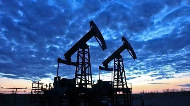 Dünya neft bazarında qiymətlər artıb