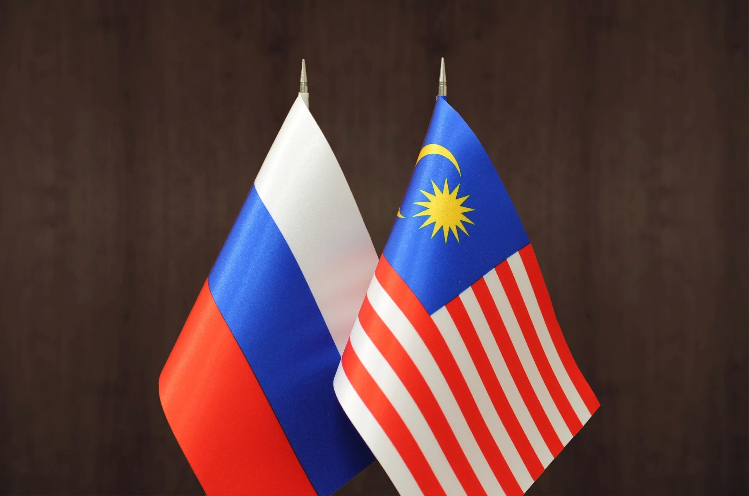 Rusiya Baş nazirinin müavini Aleksey Overçuk ASEAN sammiti üçün Malayziyaya səfər edib