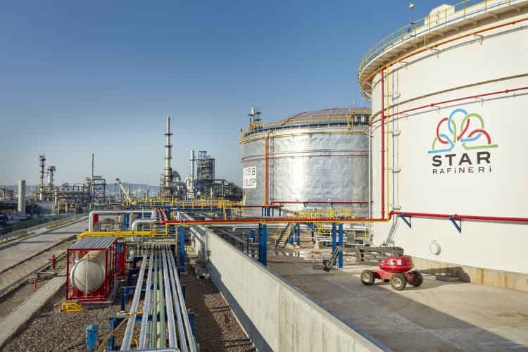 SOCAR-ın “STAR” neft emalı zavodu avqustda xam neft idxalını və istehsalı artırıb