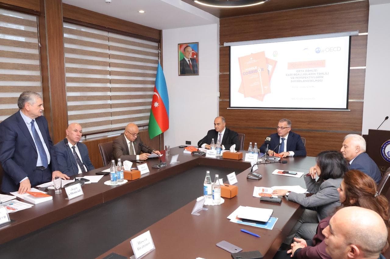 "Zəfər marşrutu: Orta dəhliz və yeni reallıqlar" mövzusunda təqdimat keçirilib