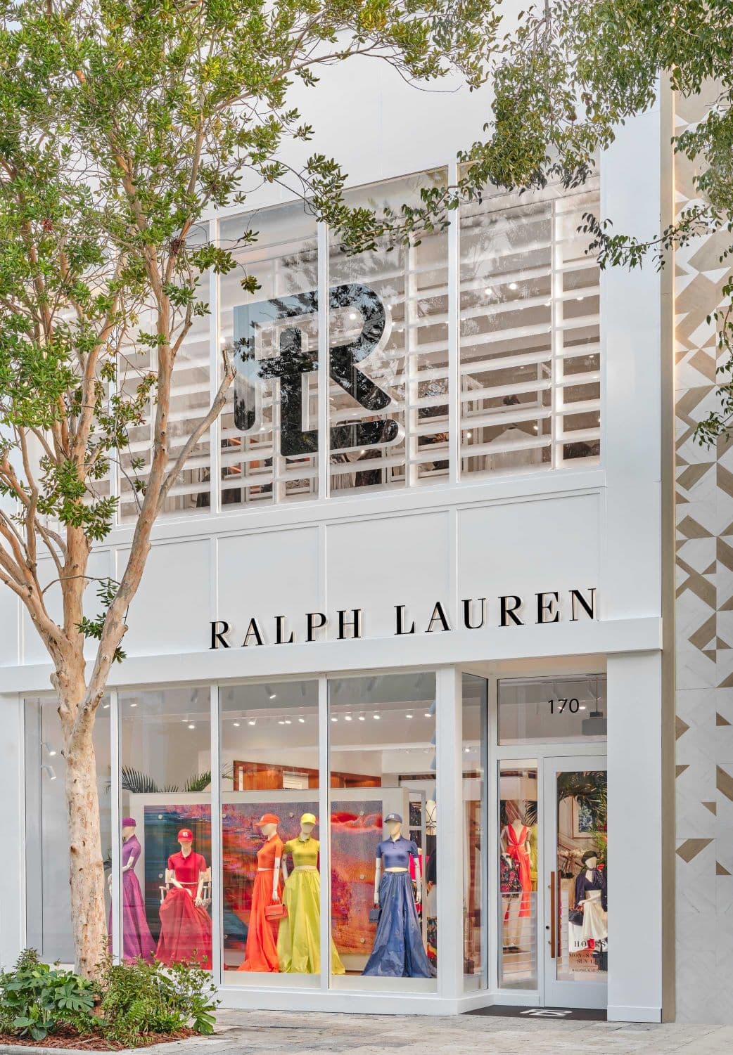 Ralph Lauren-in mənfəəti 40% artdı