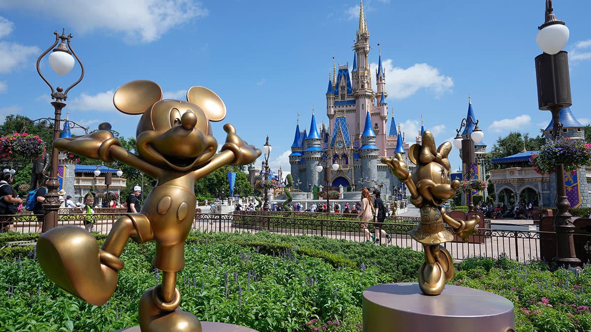 Disney dördüncü rübdə xalis mənfəətini üç dəfə artırdı