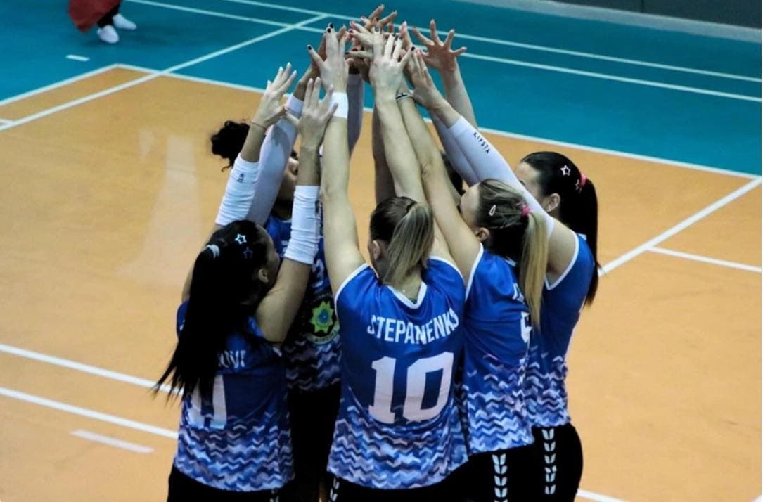 UNEC qadın voleybol komandası “Azərreyl”i 3:0 hesabı ilə məğlub etdi
