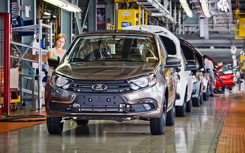 Lada istehsalı 274 min ədədə düşəcək