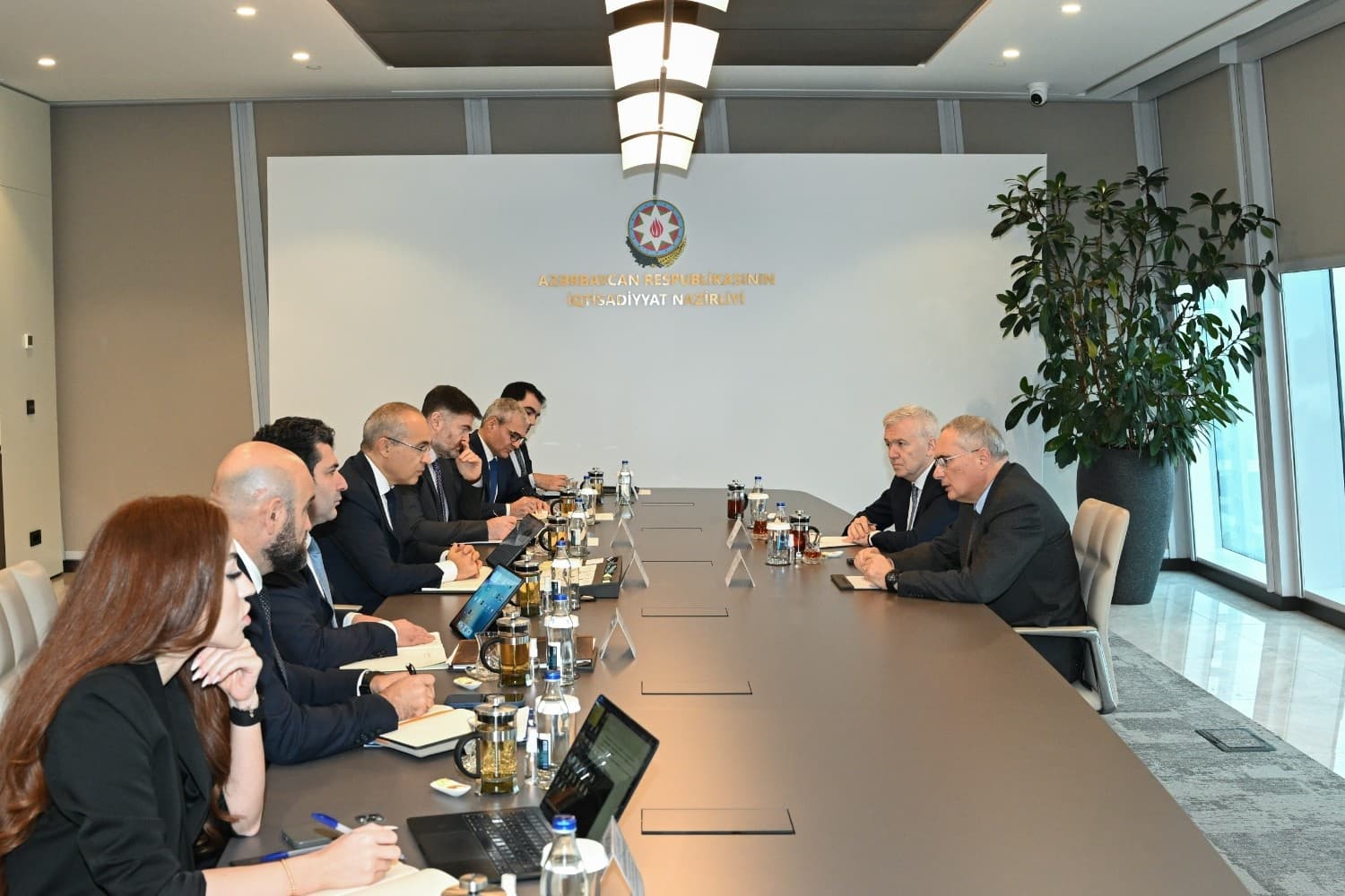 İqtisadiyyat naziri Mikayıl Cabbarov “Saipem S.p.A.” şirkətinin rəhbəri ilə görüşüb