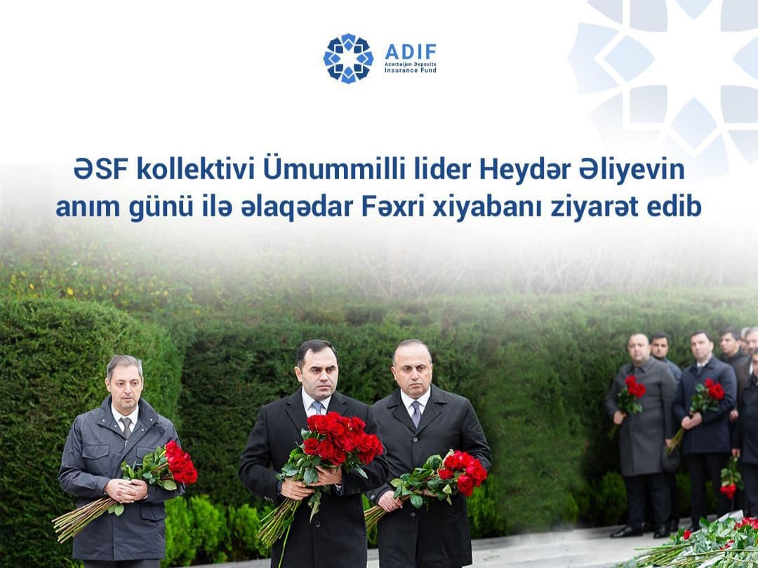 ƏSF kollektivi Ümummilli lider Heydər Əliyevin anım günü ilə əlaqədar Fəxri xiyabanı ziyarət edib