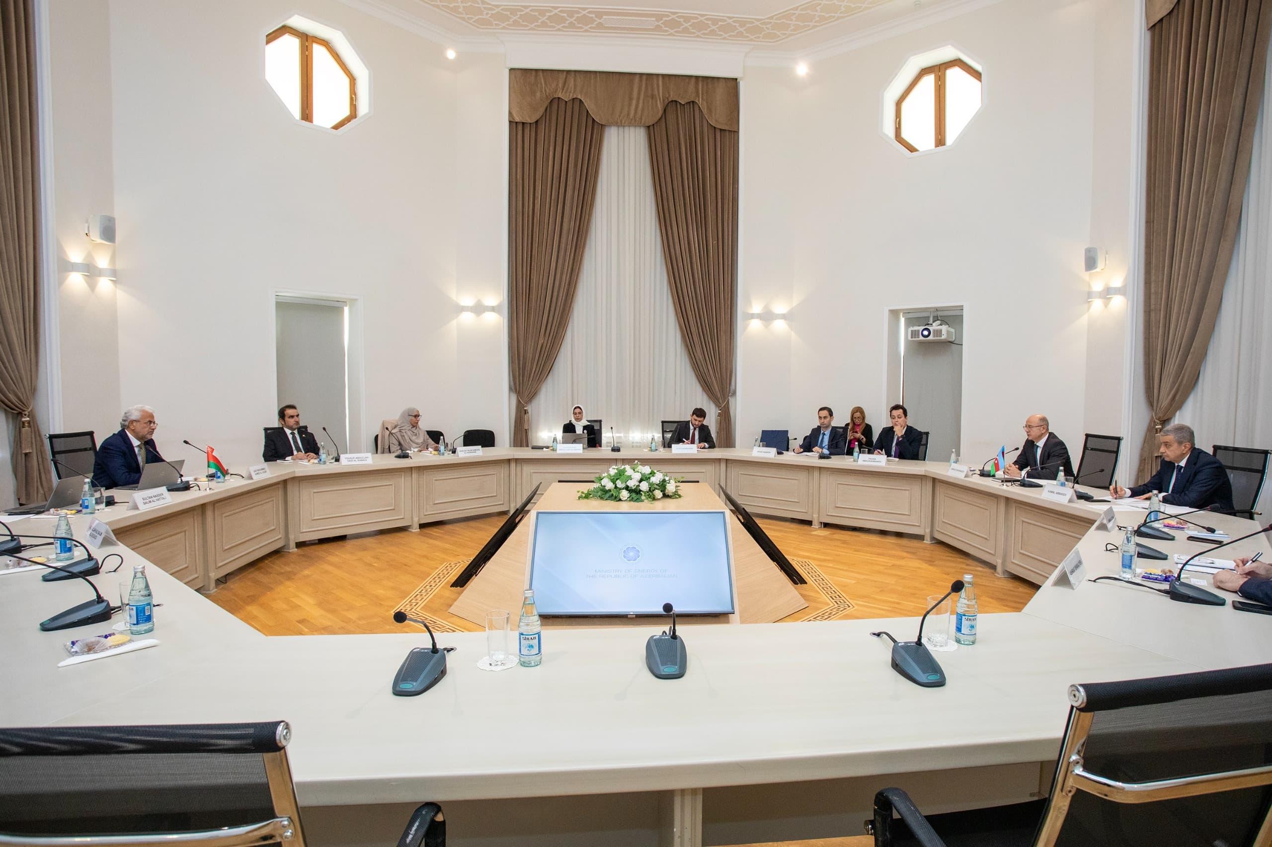 Azərbaycan və Oman enerji sahəsində əməkdaşlıq imkanlarını müzakirə ediblər