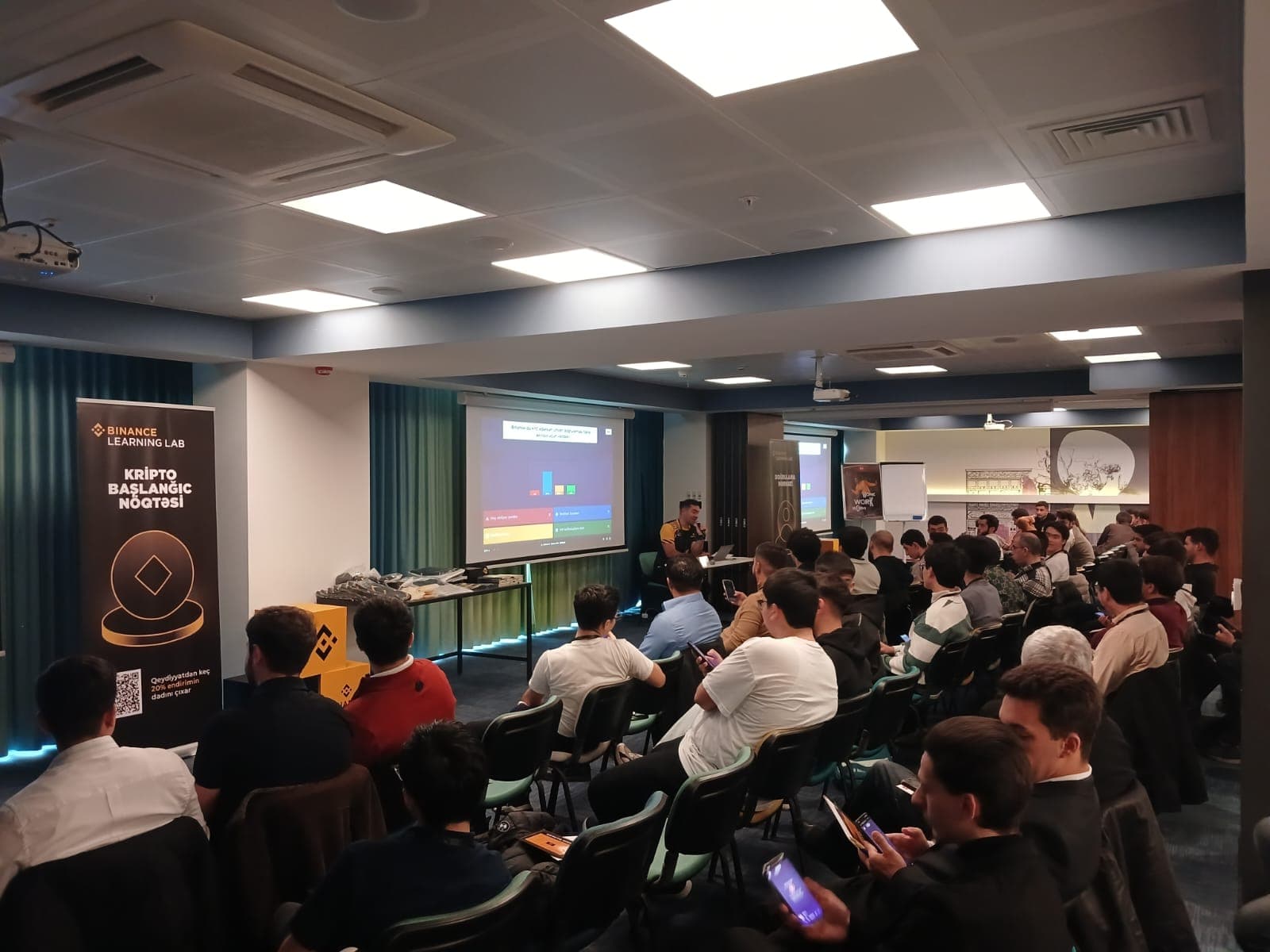 Azərbaycanda rəqəmsal maliyyə və blokçeyn üzrə təhsil təşəbbüslərini genişlənir - Binance