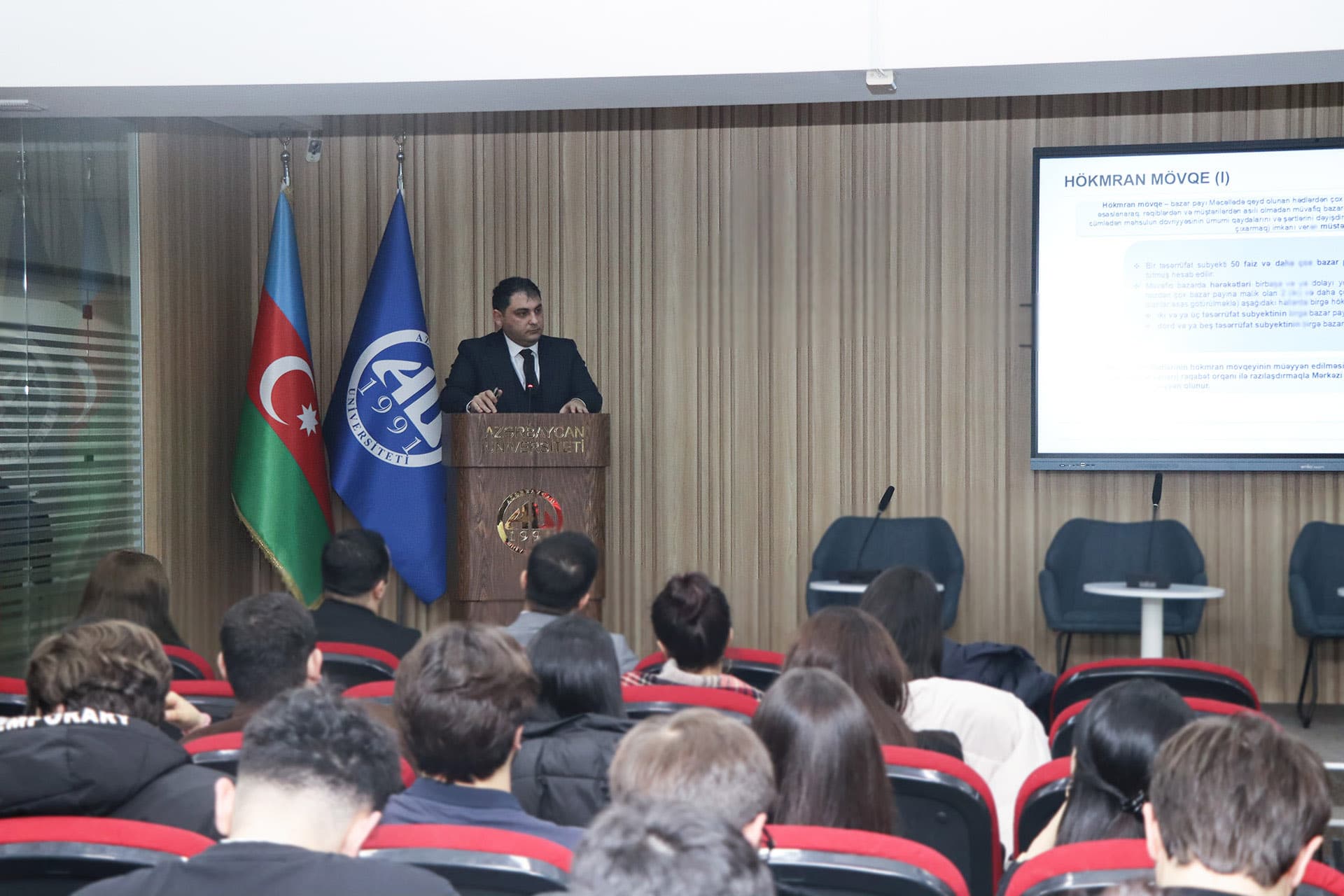Azərbaycan Universitetinin tələbələri üçün rəqabətin təmin edilməsi mövzusunda açıq dərs keçirilib