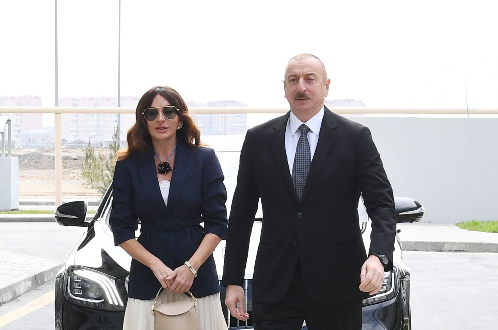 Prezident İlham Əliyev və Birinci xanım Mehriban Əliyeva Ağdamda 2-ci yaşayış kompleksinin açılışında iştirak edib və sakinlərlə görüşüblər