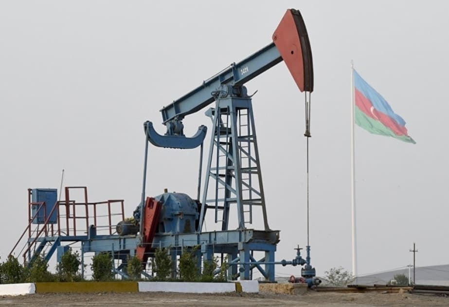 “Azeri Light” nefti dünya bazarlarında cüzi ucuzlaşıb
