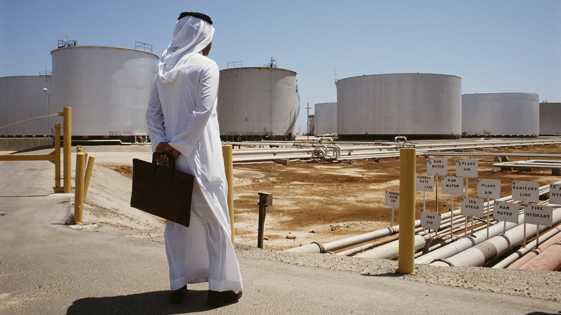 Saudi Aramco fevral üçün neft qiymətlərini aşağı salır
