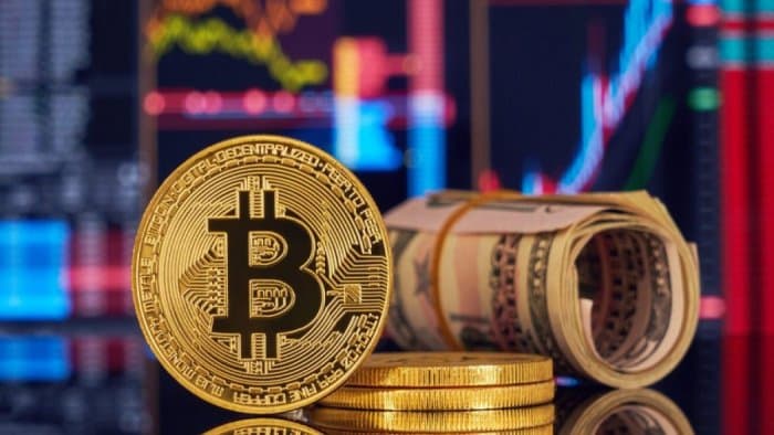 Kripto bazarında qarışıq performans: BTC artıb, ETH azalıb