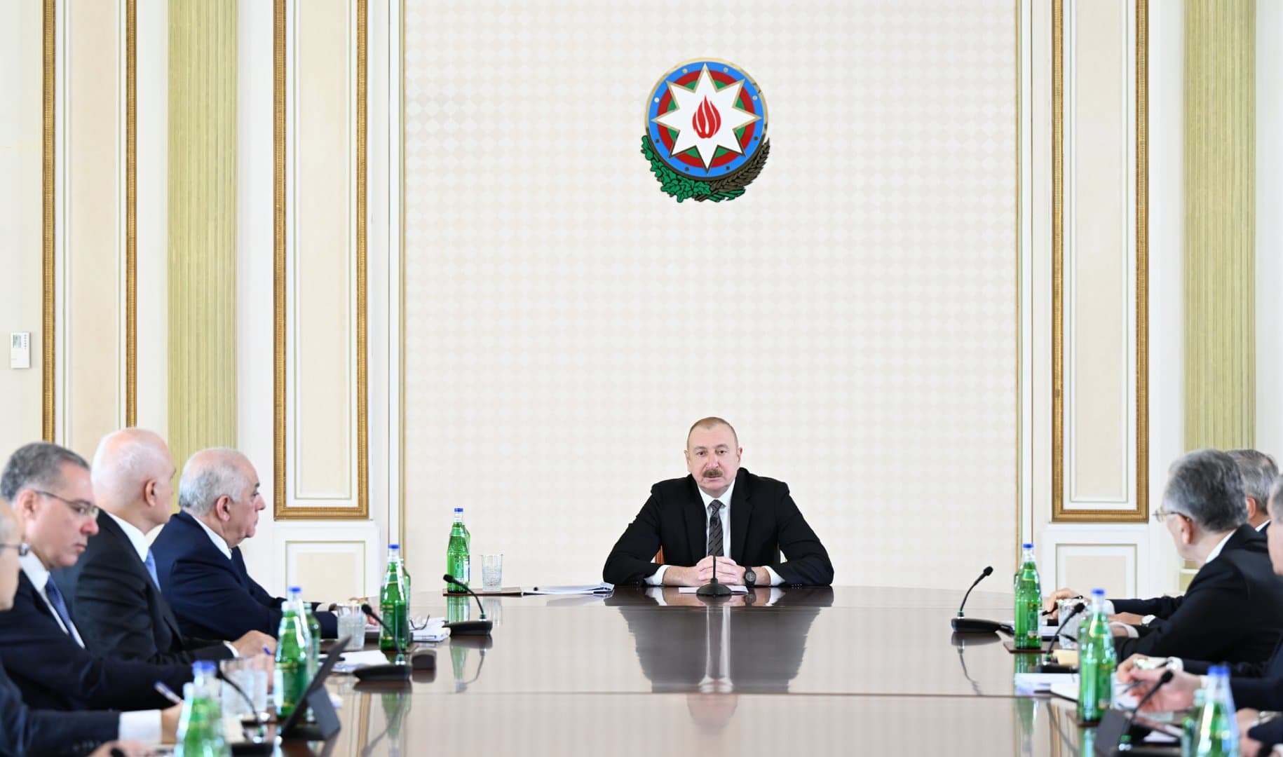 Prezident İlham Əliyev Bakı və Abşeronun su təchizatı proqramına həsr olunan müşavirə keçirib