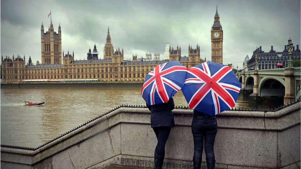 Bahalaşma britaniyalıları pirat idman yayımlarına yönəldir