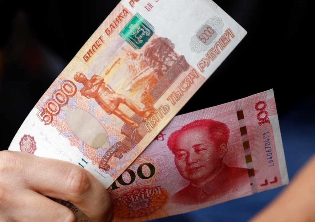Moskva Birjasında yuan ucuzlaşdı, rubl möhkəmləndi