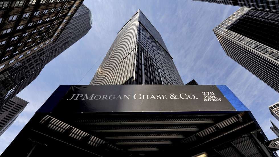 JPMorgan baş direktoru maaşı və bonusları açıqlanıb