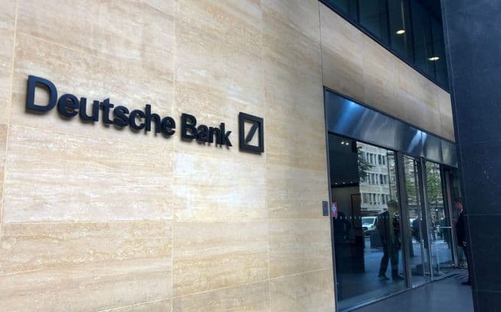 Deutsche Bank Almaniyada 100 filialını bağlayır