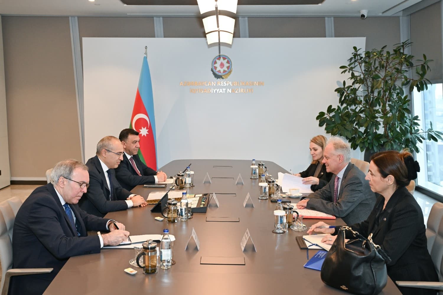 Avropa Komissiyasının Genişlənmə və Şərq Qonşuluğu üzrə baş direktoru ilə görüş keçirilib