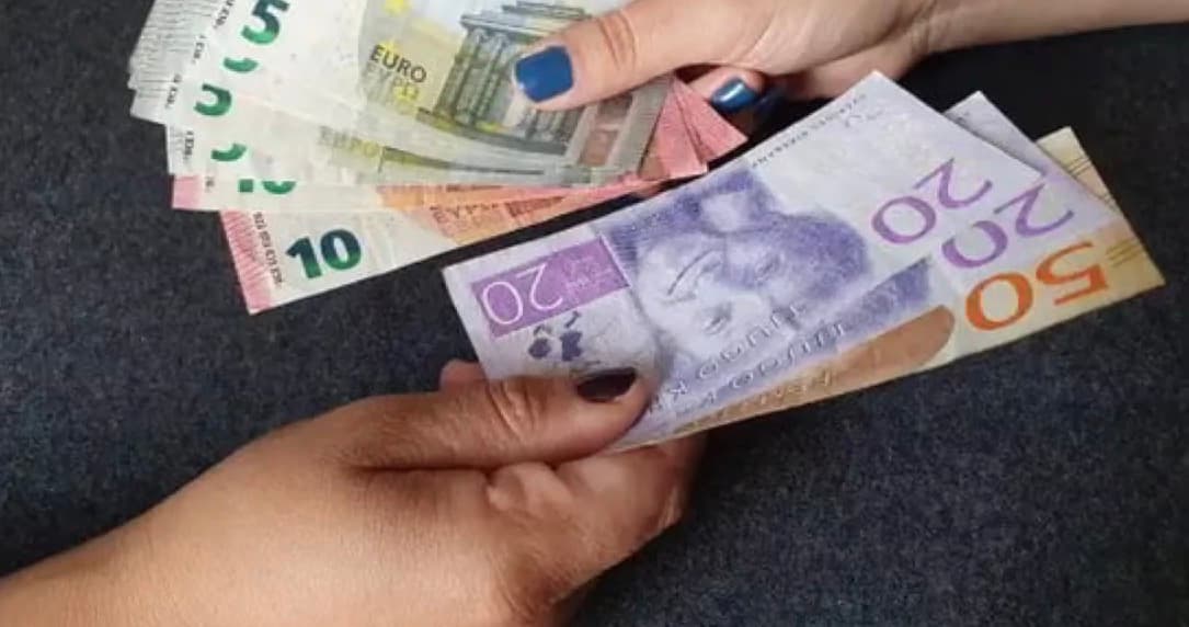 İsveç avroya keçid təşəbbüsünü parlamentdə müzakirə edir