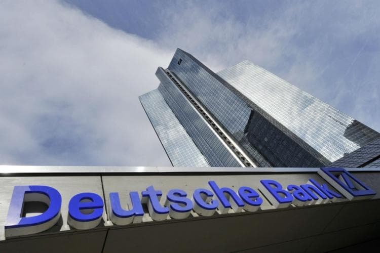 Deutsche Bank xalis mənfəətini 12 dəfə artırıb