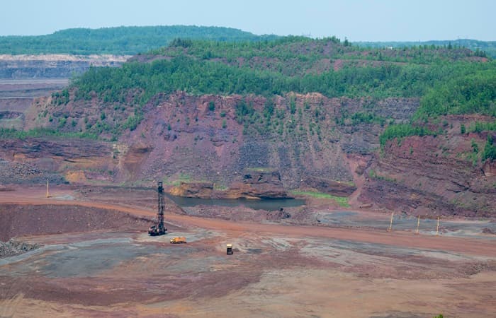 Tramp ABŞ-da kritik minerallar üzrə strateji ehtiyat yaradılması üçün 12 mlrd dollarlıq layihə təqdim edib