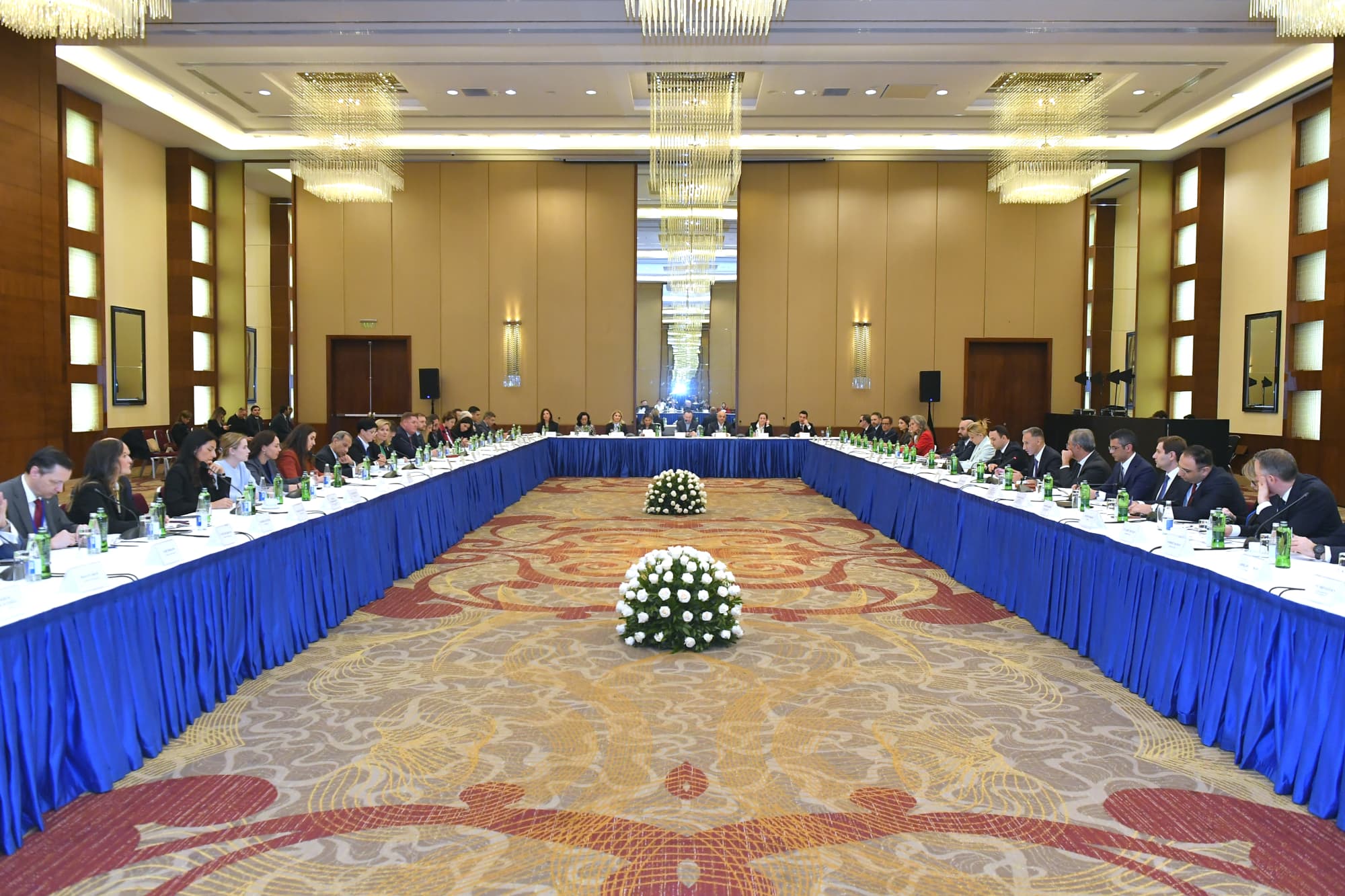 Rəqəmsal inkişaf naziri ABŞ biznes dairələri ilə strateji görüş keçirdi