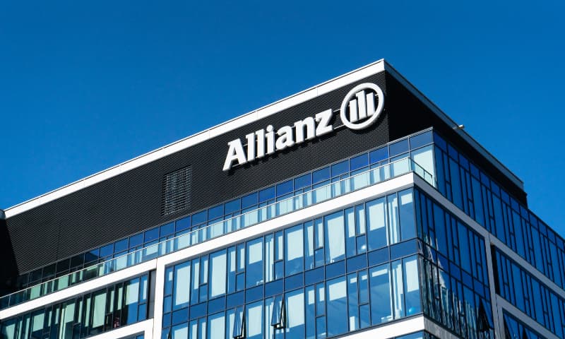 Azərbaycanda manatın dayanıqlığı xarici risklərə baxmayaraq qorunur - Allianz Trade
