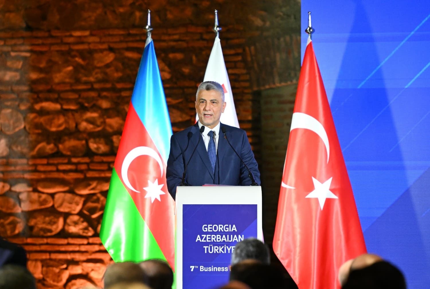 Üç ölkə arasında ticarət və investisiya əlaqələri genişlənir Üç ölkə arasında ticarət və investisiya əlaqələri genişlənir - Şəkil 6
