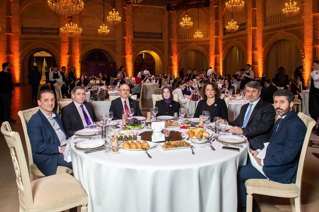 “Azerbaijan Business Award” 2025 mükafatının təqdimetmə mərasimi keçirildi “Azerbaijan Business Award” 2025 mükafatının təqdimetmə mərasimi keçirildi - Şəkil 14