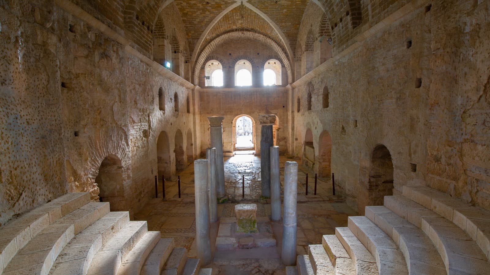 Pasxa turizmi Türkiyədə yerli iqtisadiyyata milyardlıq dəstək verir Pasxa turizmi Türkiyədə yerli iqtisadiyyata milyardlıq dəstək verir - Şəkil 2