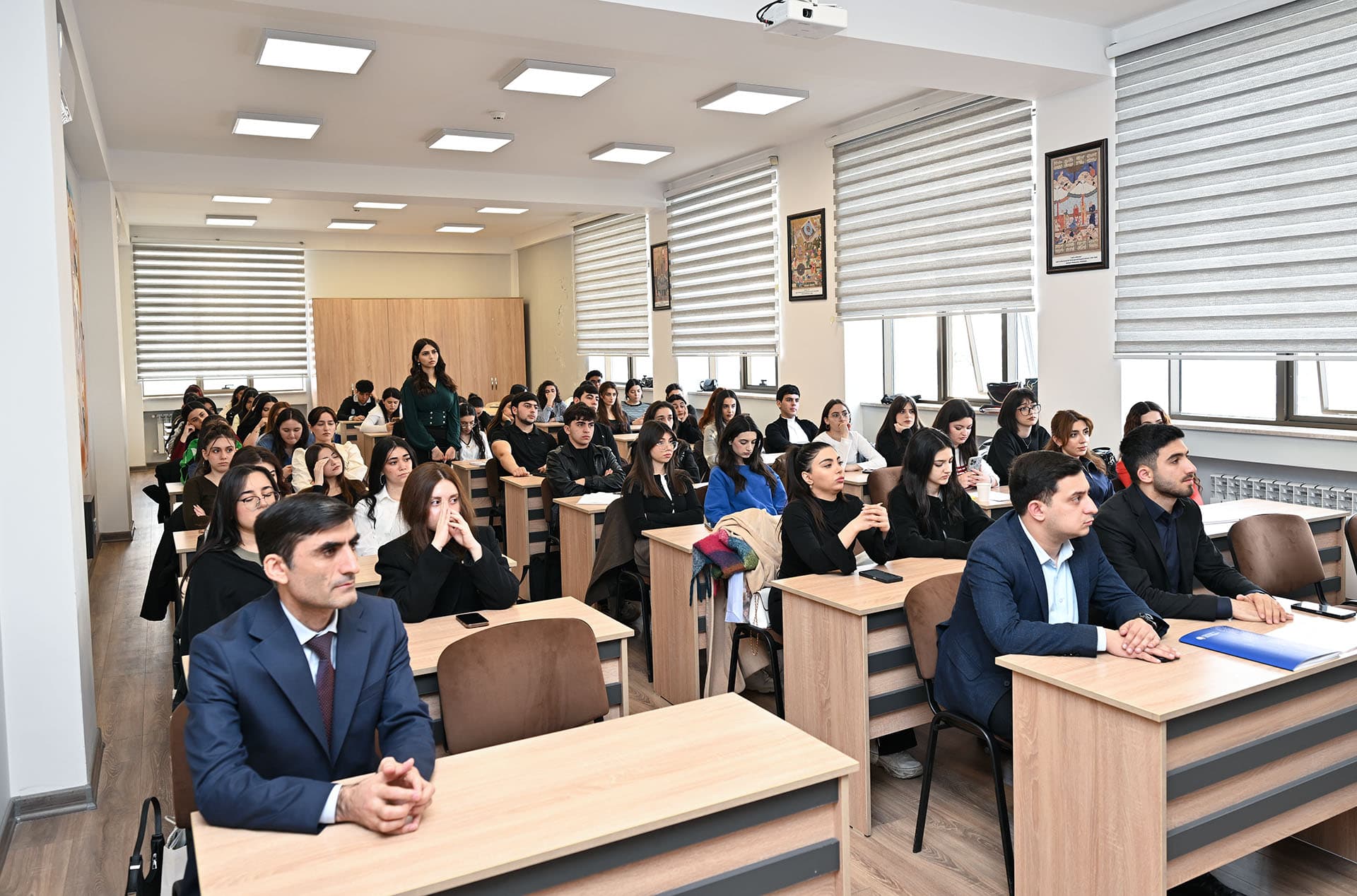 Bakı Dövlət Universitetində tələbələr üçün istehlakçı hüquqları üzrə açıq dərs keçirilib Bakı Dövlət Universitetində tələbələr üçün istehlakçı hüquqları üzrə açıq dərs keçirilib - Şəkil 4