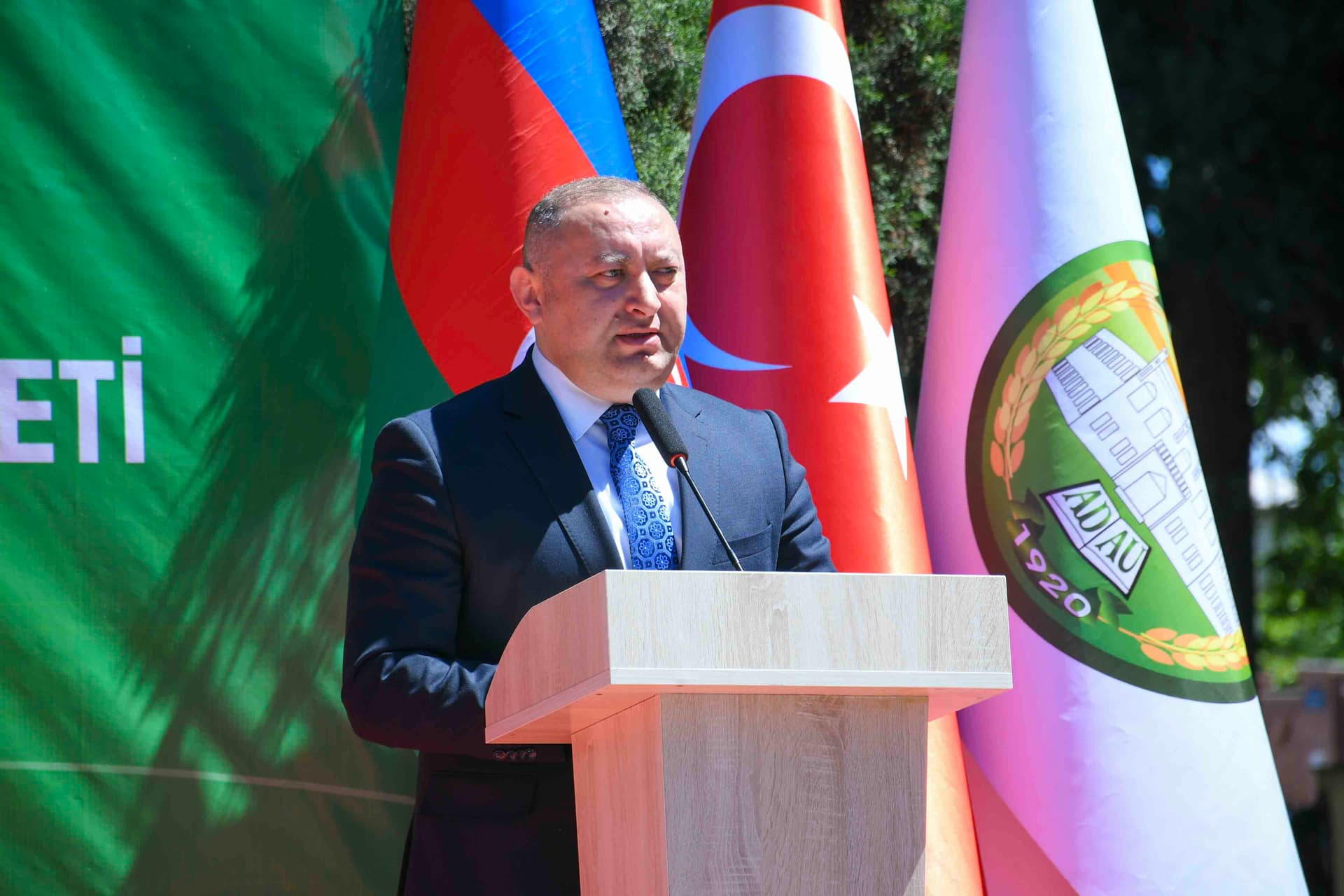 ADAU-da 18-ci Karyera Sərgisi – 900-dən Çox Vakansiya Təqdim Olundu ADAU-da 18-ci Karyera Sərgisi – 900-dən Çox Vakansiya Təqdim Olundu - Şəkil 3