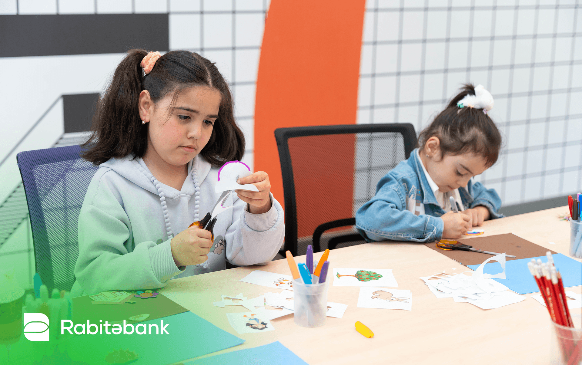 RABİTƏBANK VƏ “İNNOVASİYALAR MƏRKƏZİ” ŞƏHİD ÖVLADLARI ÜÇÜN “ZƏFƏRİN GƏLƏCƏYİ” LAYİHƏSİNİ HƏYATA KEÇİRİB RABİTƏBANK VƏ “İNNOVASİYALAR MƏRKƏZİ” ŞƏHİD ÖVLADLARI ÜÇÜN “ZƏFƏRİN GƏLƏCƏYİ” LAYİHƏSİNİ HƏYATA KEÇİRİB - Şəkil 11