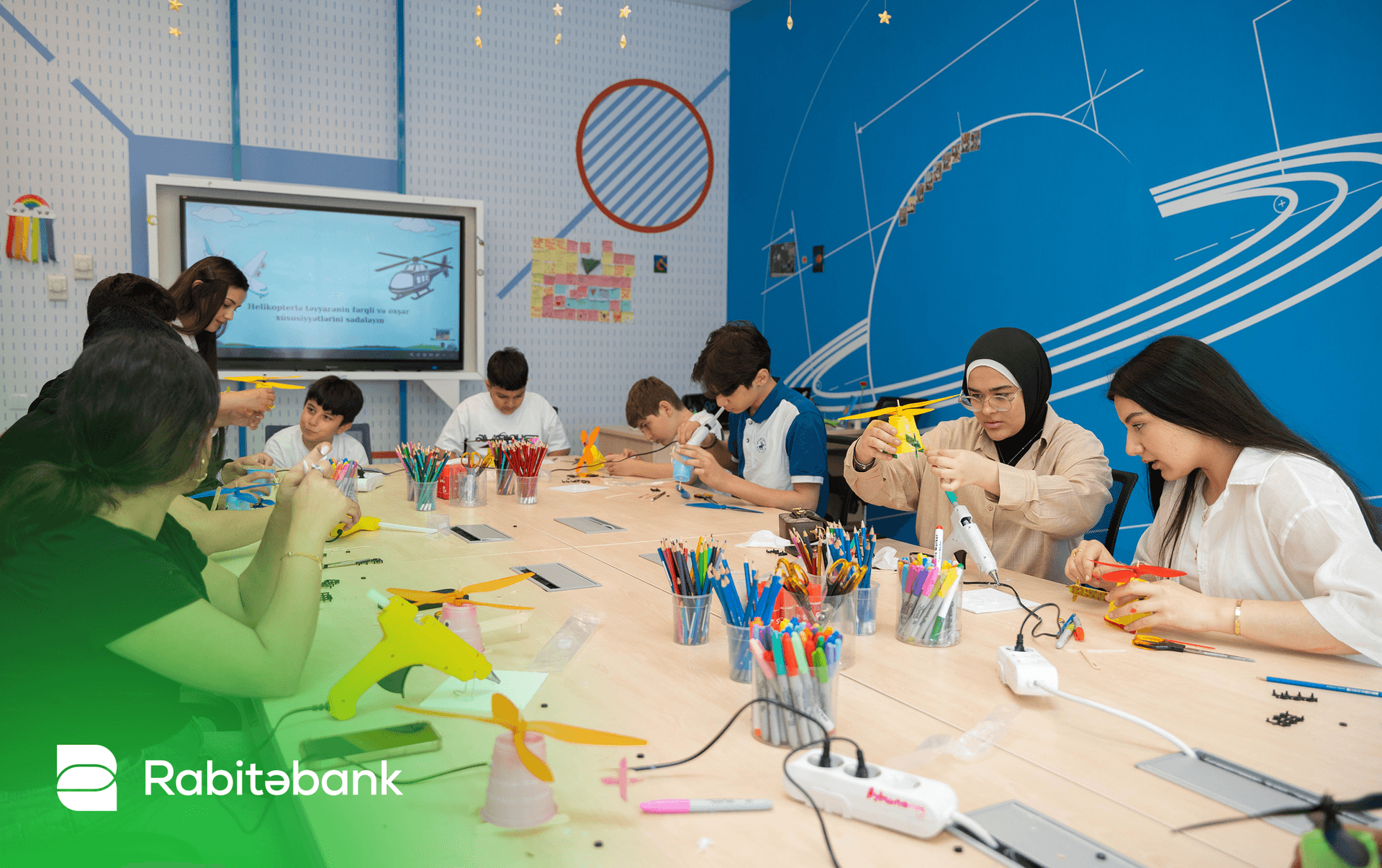 RABİTƏBANK VƏ “İNNOVASİYALAR MƏRKƏZİ” ŞƏHİD ÖVLADLARI ÜÇÜN “ZƏFƏRİN GƏLƏCƏYİ” LAYİHƏSİNİ HƏYATA KEÇİRİB RABİTƏBANK VƏ “İNNOVASİYALAR MƏRKƏZİ” ŞƏHİD ÖVLADLARI ÜÇÜN “ZƏFƏRİN GƏLƏCƏYİ” LAYİHƏSİNİ HƏYATA KEÇİRİB - Şəkil 14