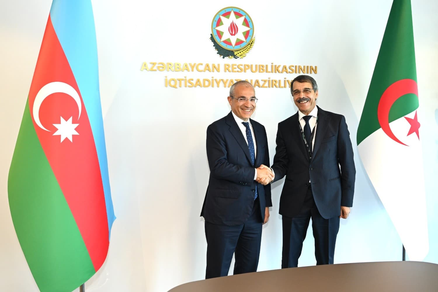Azərbaycan və Əlcəzair iqtisadi əməkdaşlığın genişləndirilməsi imkanlarını dəyərləndirib Azərbaycan və Əlcəzair iqtisadi əməkdaşlığın genişləndirilməsi imkanlarını dəyərləndirib - Şəkil 1