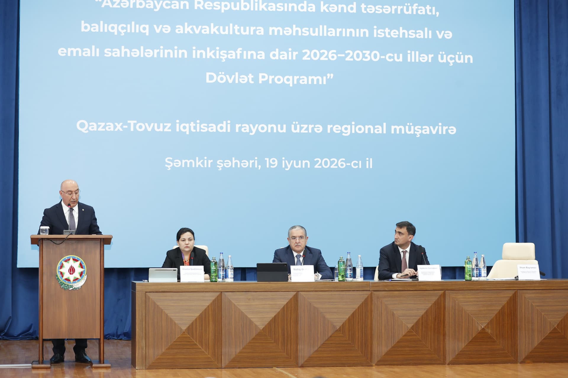 Şəmkirdə aqrar sahədə yeni Dövlət Proqramının müzakirəsi ilə bağlı regional müşavirə keçirilib Şəmkirdə aqrar sahədə yeni Dövlət Proqramının müzakirəsi ilə bağlı regional müşavirə keçirilib - Şəkil 9