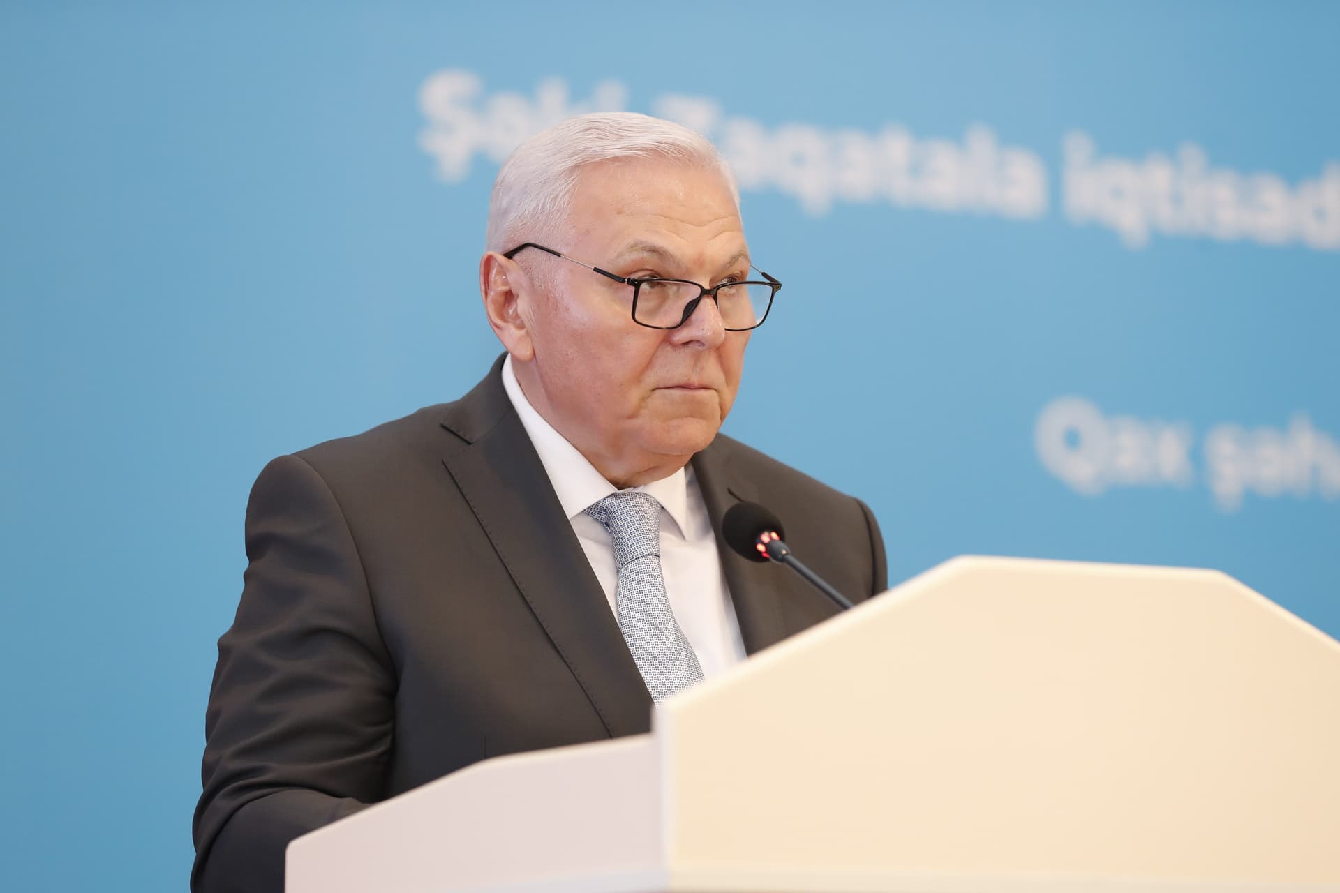 Qaxda aqrar sahədə yeni Dövlət Proqramının müzakirəsi ilə bağlı regional müşavirə keçirilib Qaxda aqrar sahədə yeni Dövlət Proqramının müzakirəsi ilə bağlı regional müşavirə keçirilib - Şəkil 12