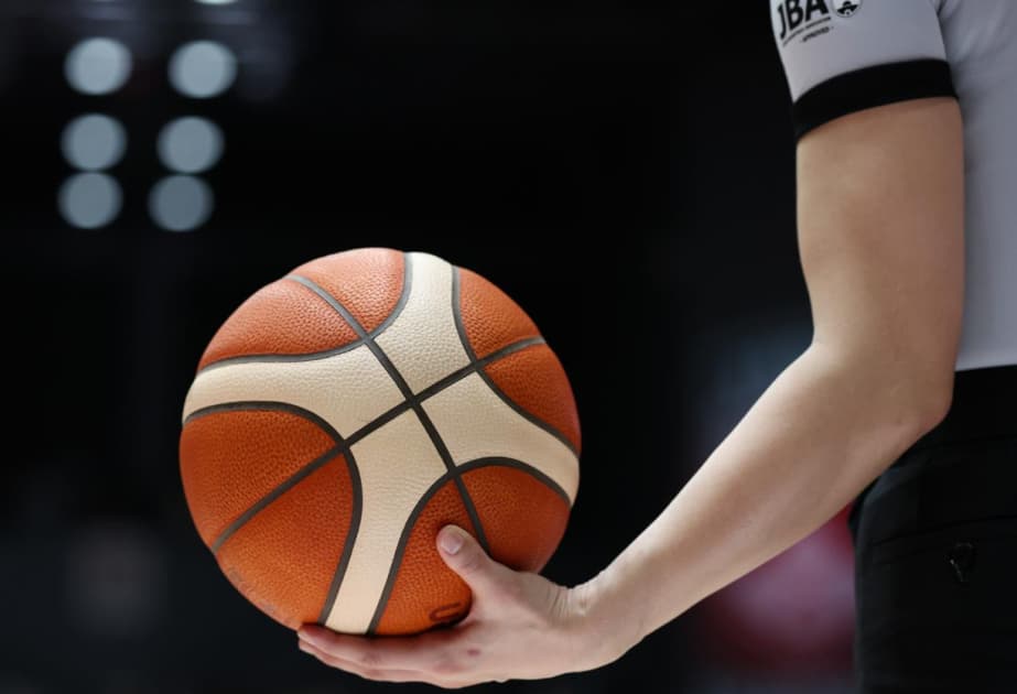 Amerikalı basketbolçu turnir zamanı güllələnərək ölüb Amerikalı basketbolçu turnir zamanı güllələnərək ölüb