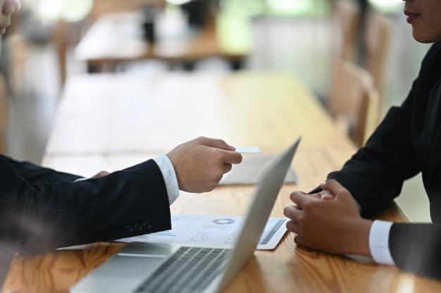 Dünyanın aparıcı mərkəzi bankları kriptovalyutaları araşdırmaq üçün birgə komissiya yaradıblar Dünyanın aparıcı mərkəzi bankları kriptovalyutaları araşdırmaq üçün birgə komissiya yaradıblar