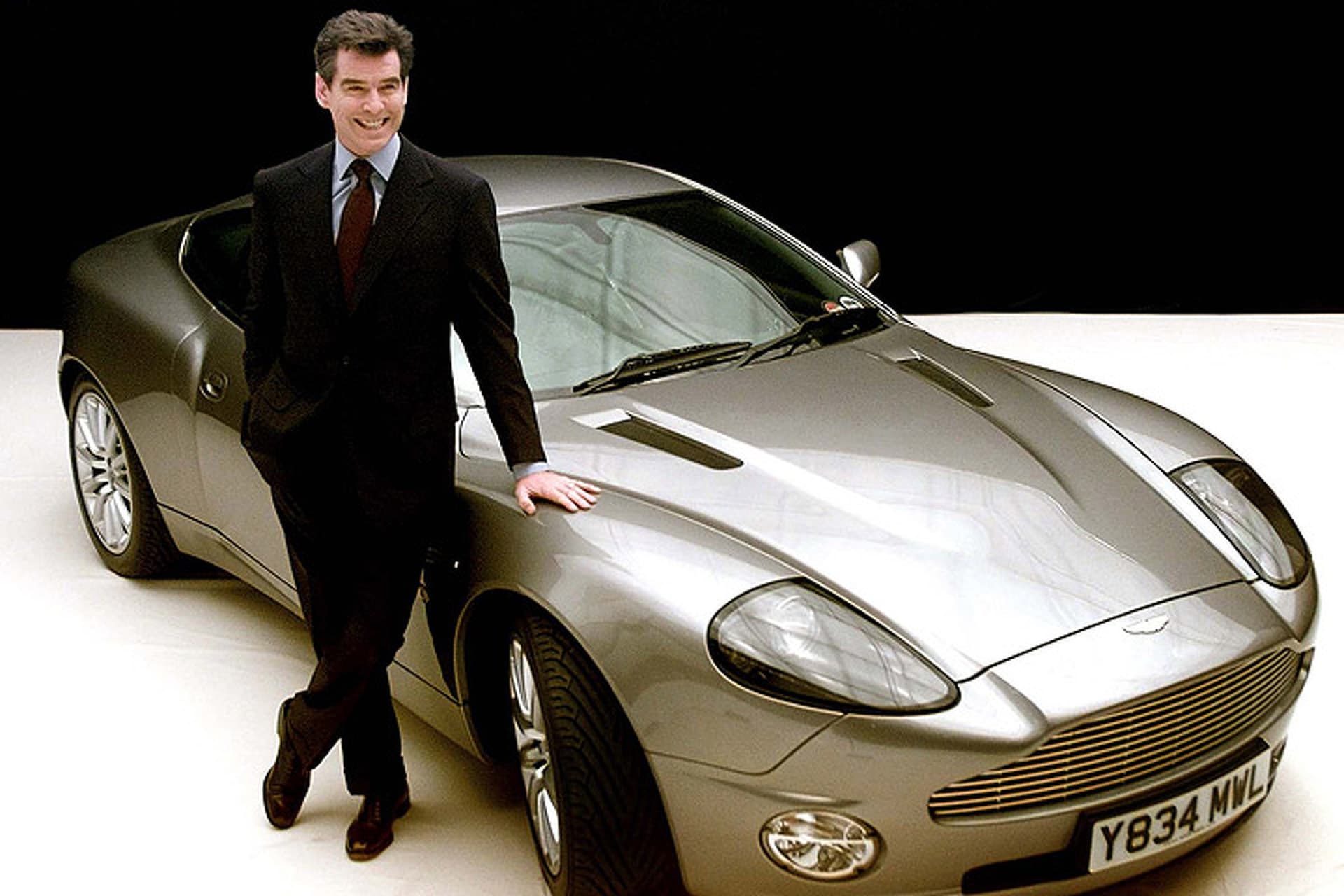 Aston Martin şirkəti məşhur aktyora bu film üçün avtomobil bağışlayıbmış Aston Martin şirkəti məşhur aktyora bu film üçün avtomobil bağışlayıbmış