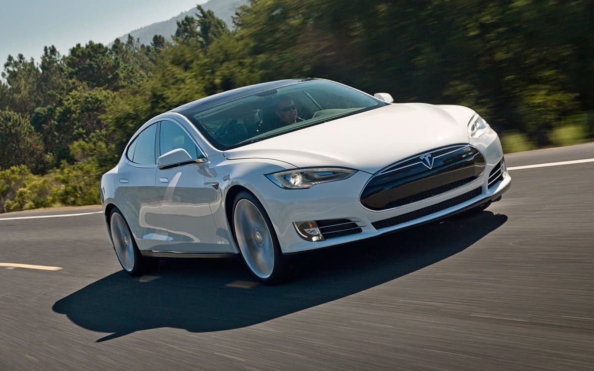 Tesla-nın yeni nailiyyətləri: Şirkət ABŞ-ın elektromobil bazarının 80%-dən çoxuna sahibdir Tesla-nın yeni nailiyyətləri: Şirkət ABŞ-ın elektromobil bazarının 80%-dən çoxuna sahibdir